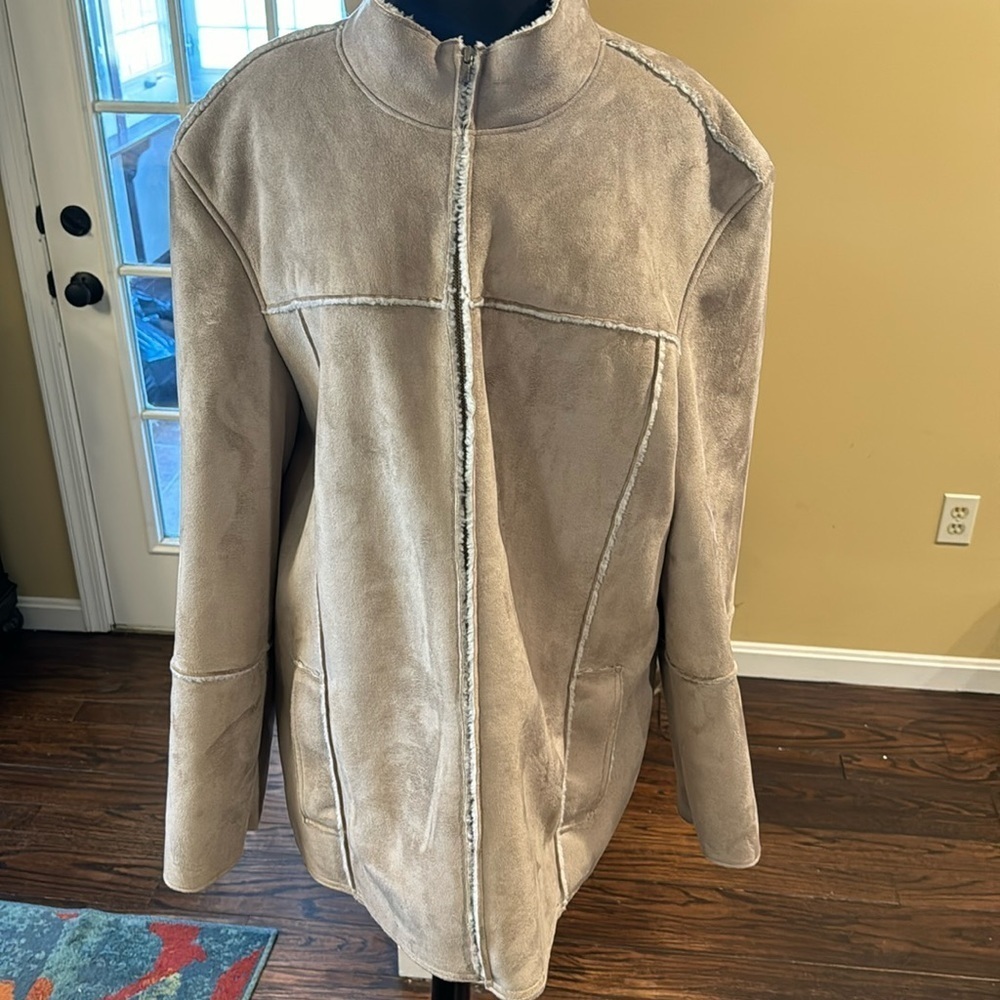 DKNY Jeans Donna Karen New York Tan Faux Suede Sherpa Lined Zip Up Jacket